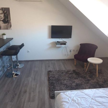 Studio B Загреб Екстер'єр фото